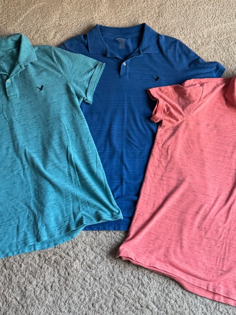 3 American Eagle Men’s Core Flex Polo Shirts XL   Blue. Light Blue. Orange.